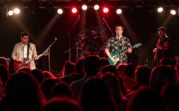 Dayanışma için müzik: Migration Macht Gesellschaft e.V. yardım konseri