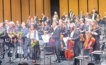 Fuat Saka “Karanlık Sular” ile “Bu dünya hepimize yeter” mesajı vermeye devam ediyor