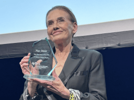 37.Münih Türk Film Günleri’nde NurSürer’e YaşamBoyu Onur Ödülü verildi.